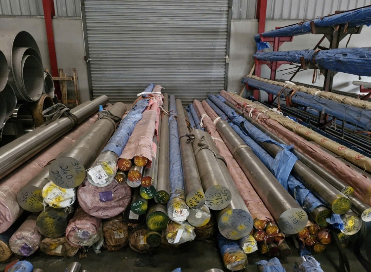 LÁP TRÒN ĐẶC 316- PHI 220|STAINLESS STEEL 316 ROUND BAR , Diameter 220mm