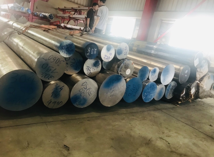 LÁP TRÒN ĐẶC 304- PHI 200|STAINLESS STEEL 304 ROUND BAR , Diameter 200mm