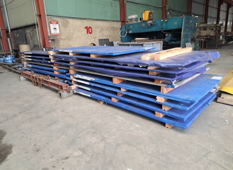 Tấm inox 304  dày 10mm/NO.1