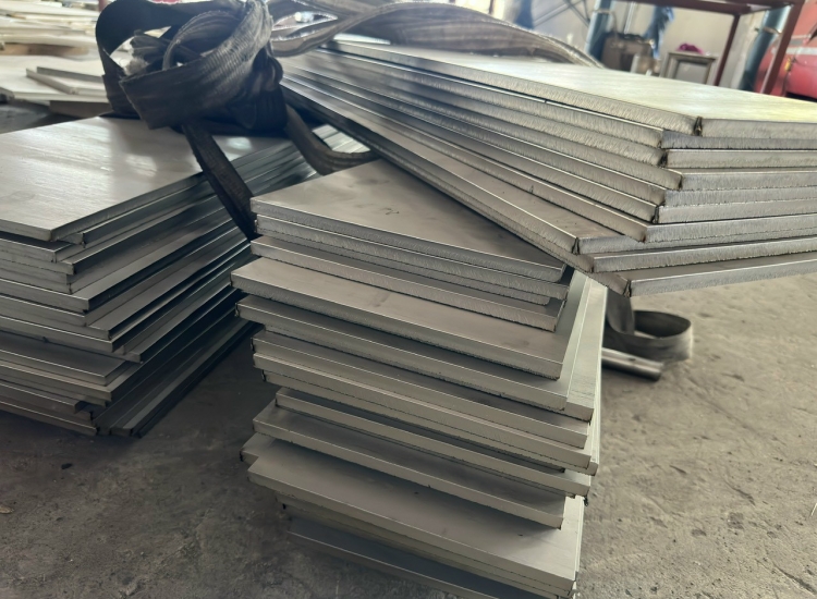 CẮT GIA CÔNG LASER INOX TẤM THEO YÊU CẦU