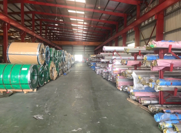 THANH LA ĐÚC 304 SỌC XƯỚC : 100 x 10 x 6000MM/HL- LẬP LÀ INOX - Stainless Steel Bar Flat