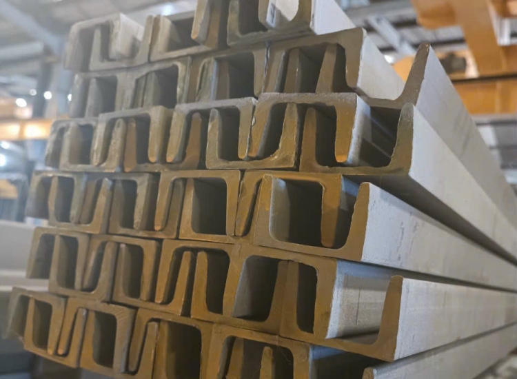 U ĐÚC INOX 304-100 x 48 x 5.5 x 6M