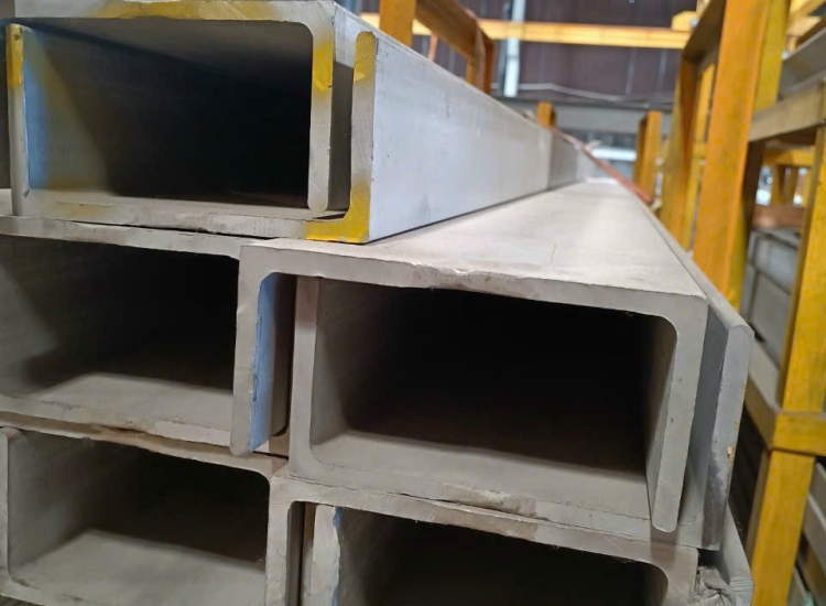 U ĐÚC INOX 304 - 150 x 75 x 7.0 x 6M