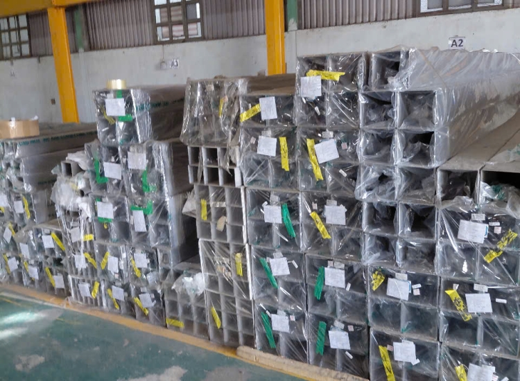 HỘP VUÔNG INOX 304/316 50 x 50 x 5.0MM