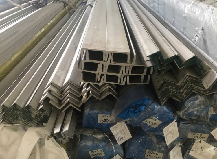 VÊ ĐÚC INOX 316/316L: 60 x 60 x 5.0 x 6 M