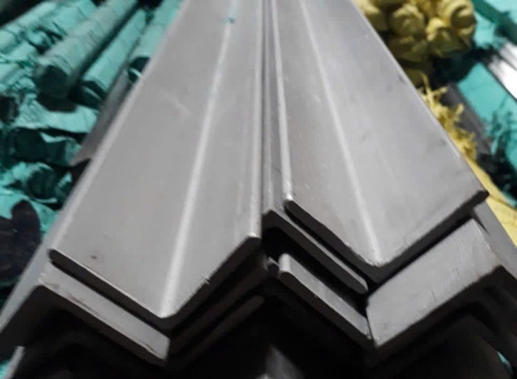 VÊ ĐÚC INOX 316/316L: 25 x 25 x 3.0 x 6 M