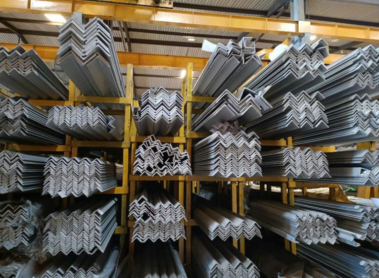 VÊ ĐÚC INOX 316/316L: 20 x 20 x 3.0 x 6 M