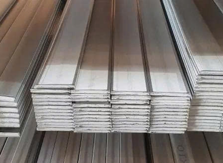 THANH LA ĐÚC 304 SỌC XƯỚC : 25 x 3.0 x 6000/HL- Stainless Steel Flat Bar