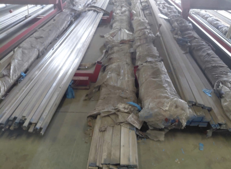 THANH LA ĐÚC 304 SỌC XƯỚC : 80 x 12 x 4000/6000MM/HL- LẬP LÀ INOX - Stainless Steel Bar Flat