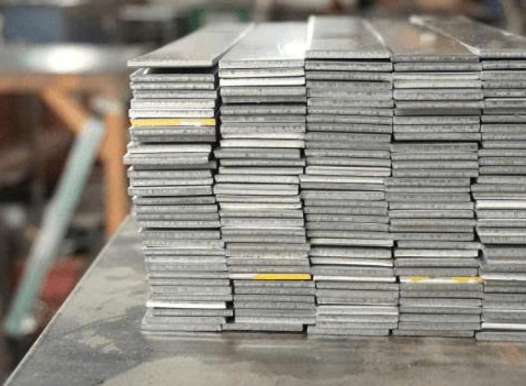 THANH LA ĐÚC 304 SỌC XƯỚC : 70 x 5.0 x 4000/6000MM/HL- LẬP LÀ INOX - Stainless Steel Bar Flat